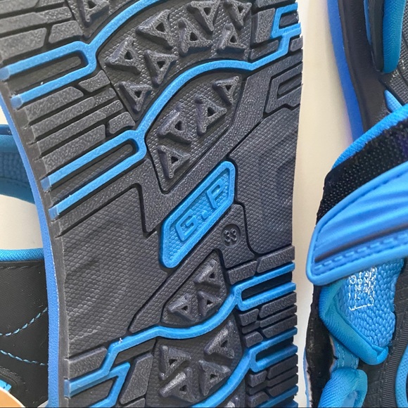 NWT Gold Pigeon Waterproof Sandals EU 33 US 1.5 - Picture 4 of 8